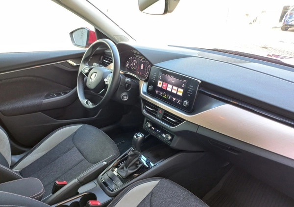 Skoda Kamiq cena 103900 przebieg: 51753, rok produkcji 2021 z Poniatowa małe 562